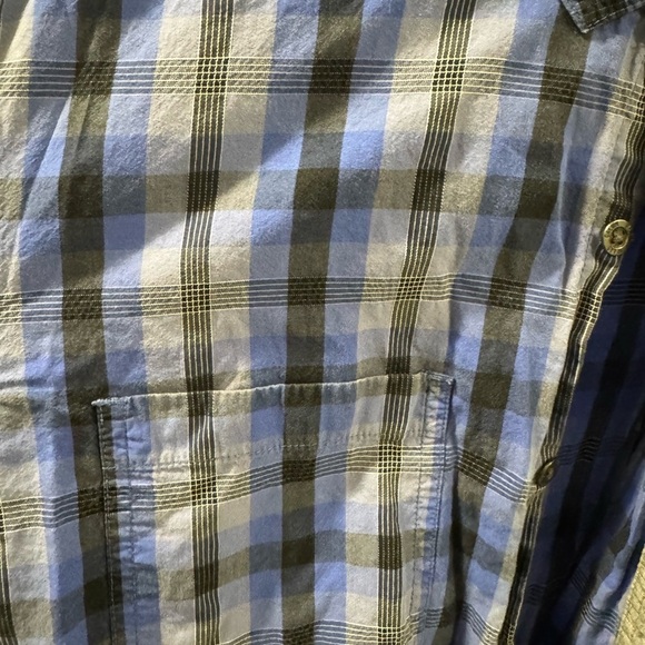 Calvin Klein Men’s Dress Shirt - Blue Plaid - Size M - Classic & Versatile - Picture 5 of 7